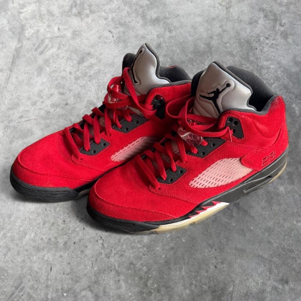 Air Jordan 5 Retro "Raging Bull" (2021) / (Style Code: DD0587-600)